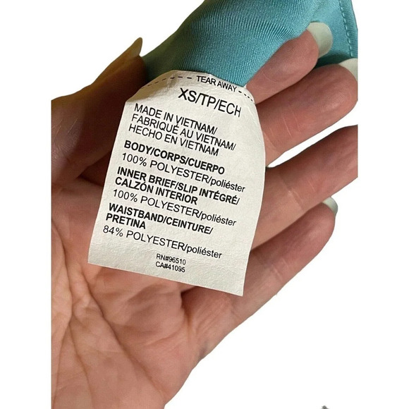 Women's Under Armour Blue on Blue Splatter Athletic Shorts New With Tags Lined - Picture 7 of 10